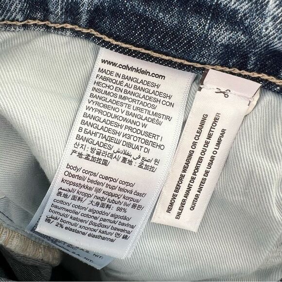 Calvin Klein NWT Skinny Fit Jeans Size W33 L30 Medium Blue Wash - Picture 14 of 14